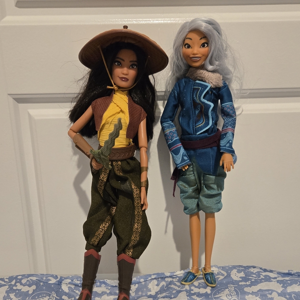 Disney Action Figures Raya and Sisu